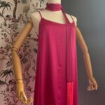 Abito Satinato con Frange Fucsia Please – Made in Italy