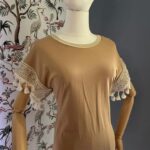 T-Shirt Take Two Con Ricami e Pompon