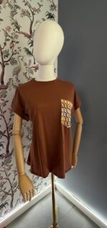 T-Shirt Take Two con Taschino Crochet Multicolor